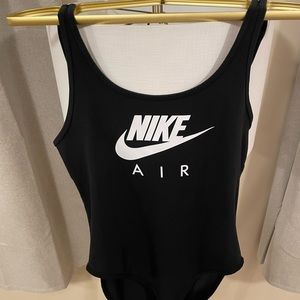 *BRAND NEW* Nike Wmns Body Suit